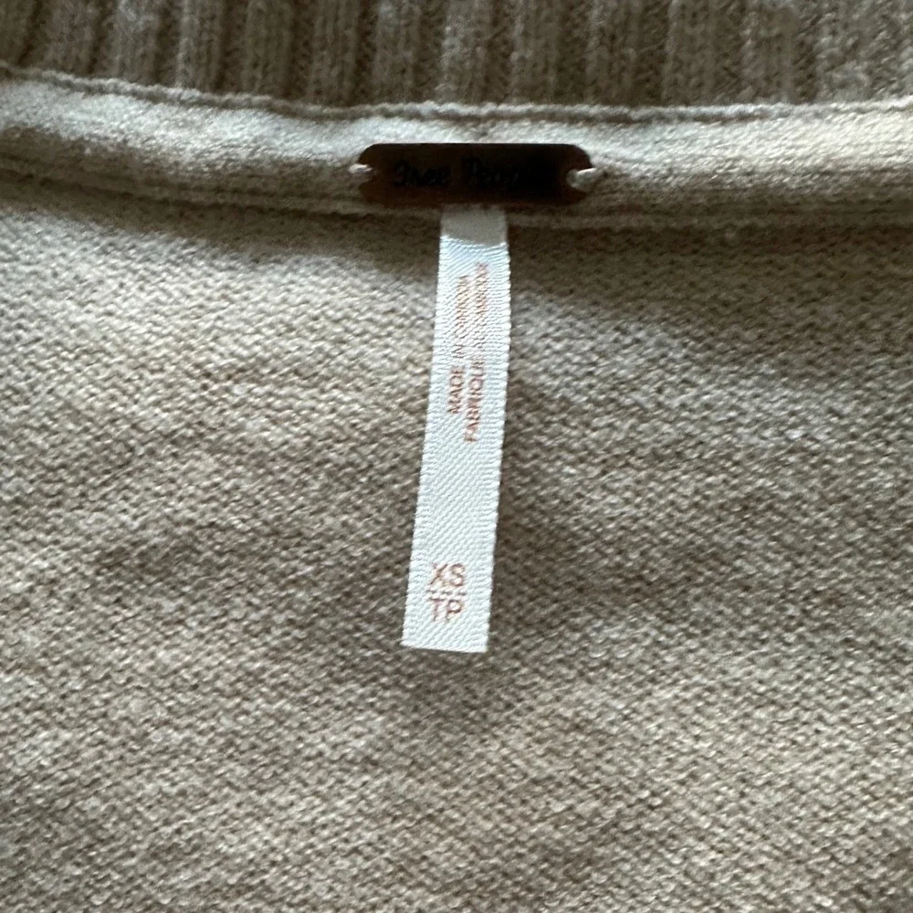 Free People Orion A line Tunic Sweater Beige Almond XS Knit Comfy Oversized‎